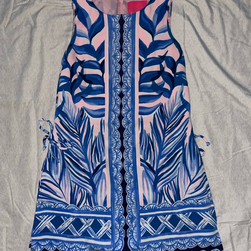 Lilly Pulitzer size 0 romper dress-bow sides-slit on slides with shorts under